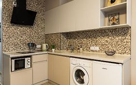 Aura Home